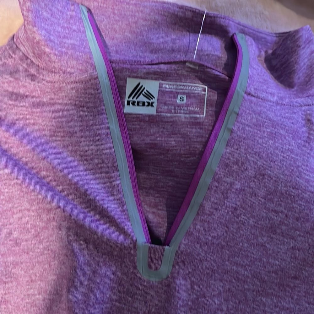 Performance shirt - Picture 3 of 3